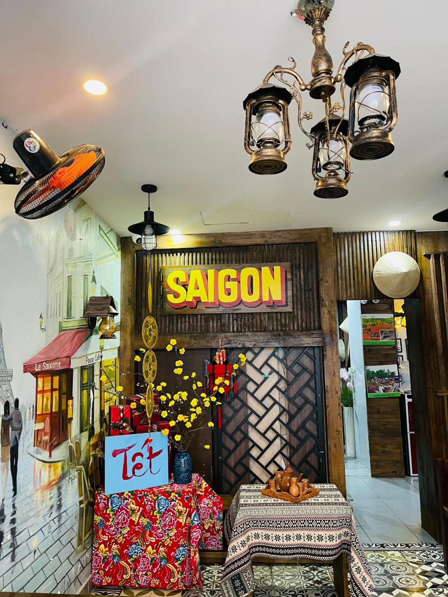 Galaxy Boutique Sai Gon Central Hotel Хошимин Экстерьер фото