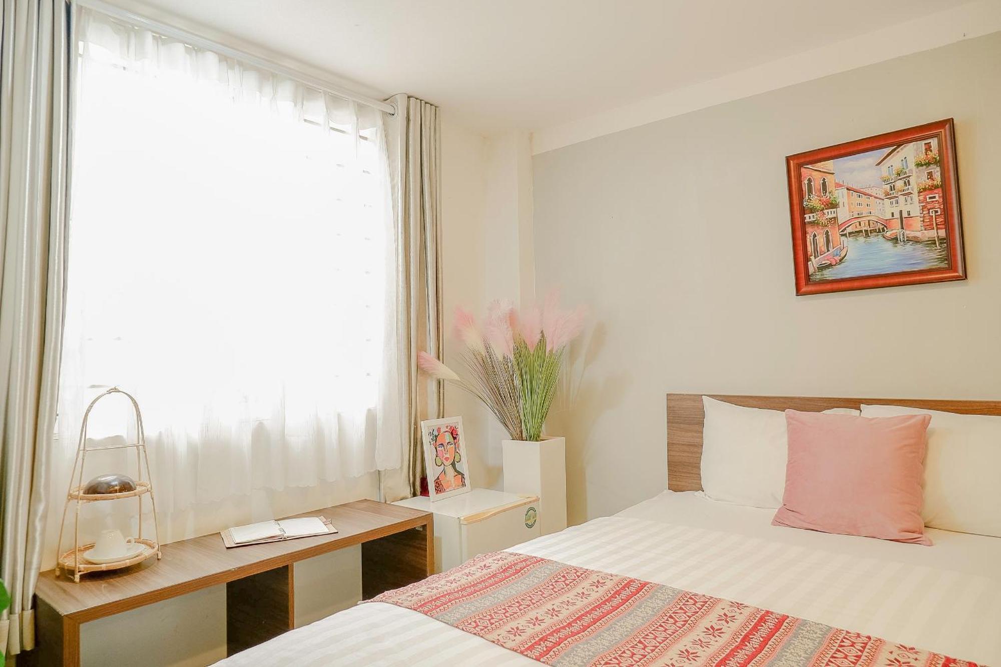 Galaxy Boutique Sai Gon Central Hotel Хошимин Экстерьер фото