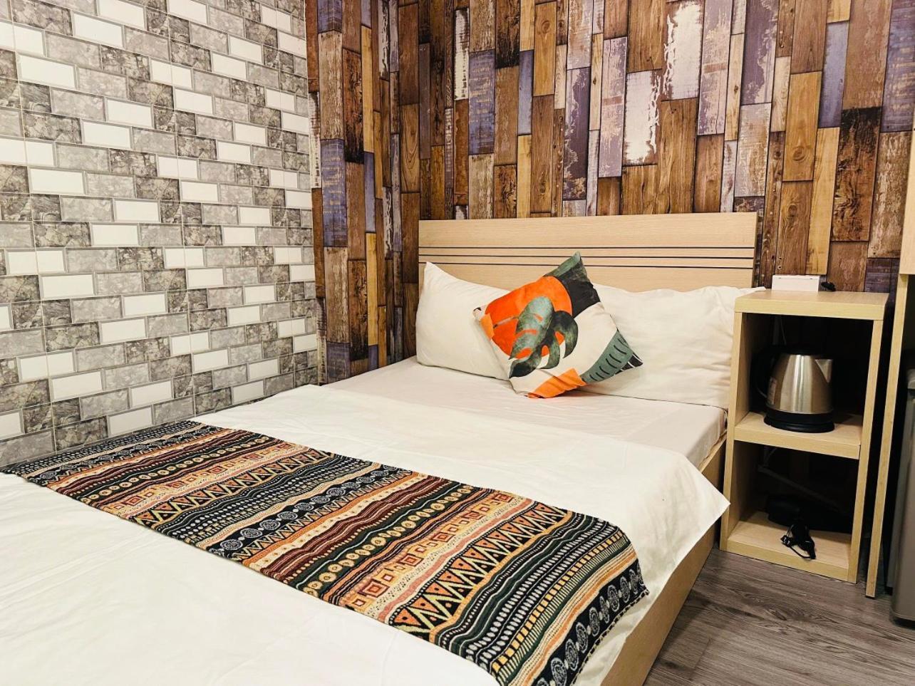 Galaxy Boutique Sai Gon Central Hotel Хошимин Экстерьер фото