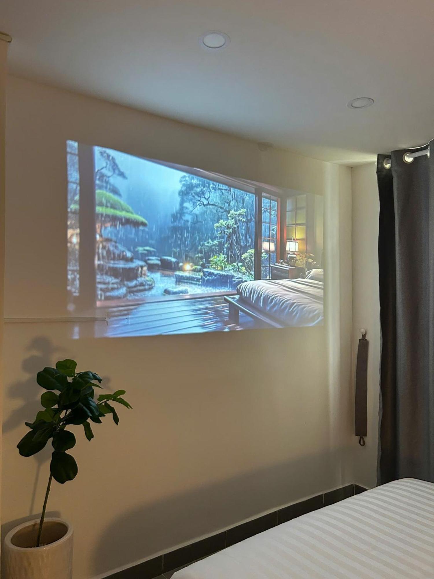 Galaxy Boutique Sai Gon Central Hotel Хошимин Экстерьер фото