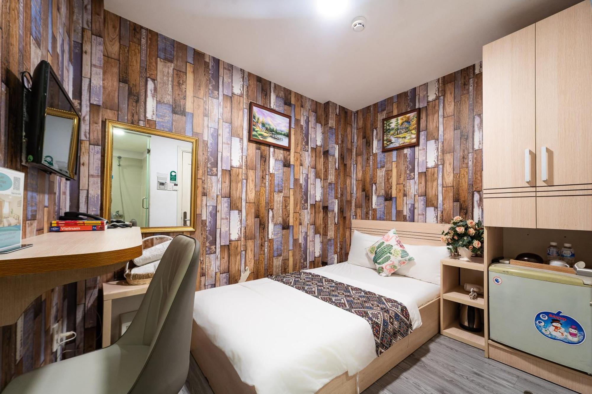 Galaxy Boutique Sai Gon Central Hotel Хошимин Экстерьер фото