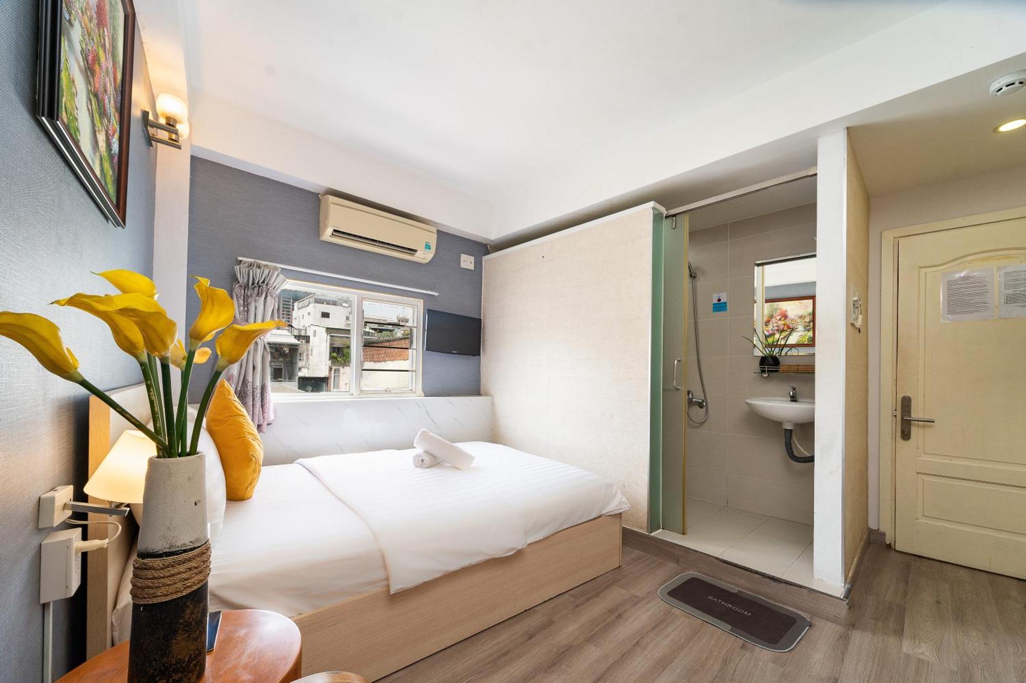 Galaxy Boutique Sai Gon Central Hotel Хошимин Экстерьер фото